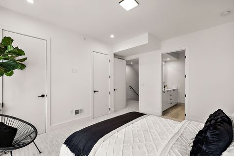 A home in RoyalOakCity_Oakland