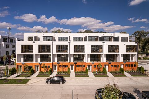 A home in RoyalOakCity_Oakland