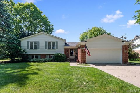 Photo of 2366 Cumberland Drive, Troy City, MI 48085 (MLS # 20261038835)