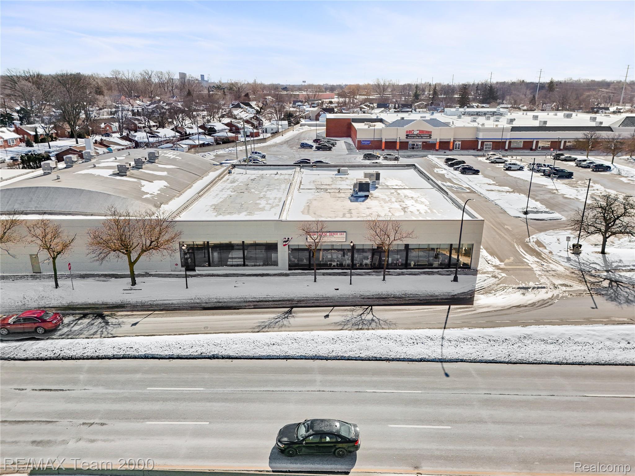 15241 Michigan Avenue