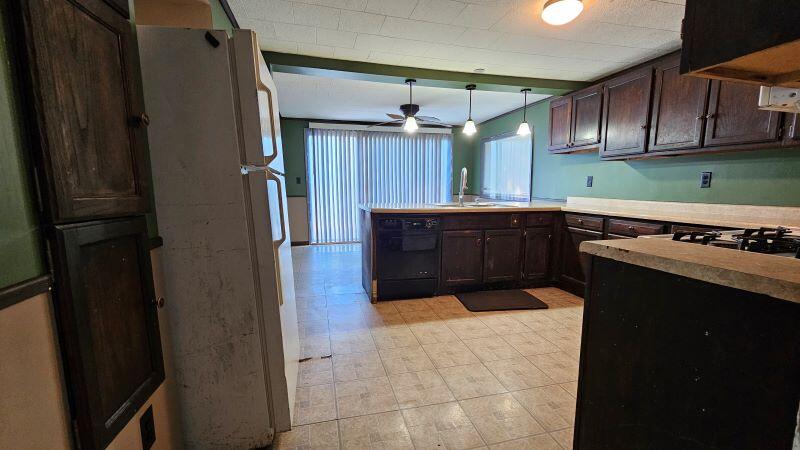 156 E COREY ST