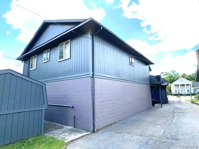358 W Huron Street
