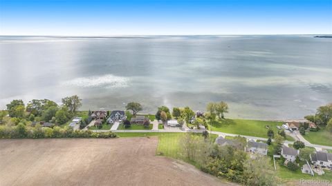 4511 Burke Road Frenchtown Township MI 48166