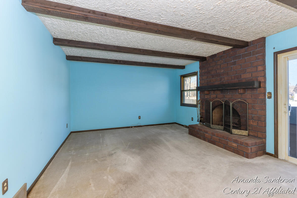 4403 Stratford Court