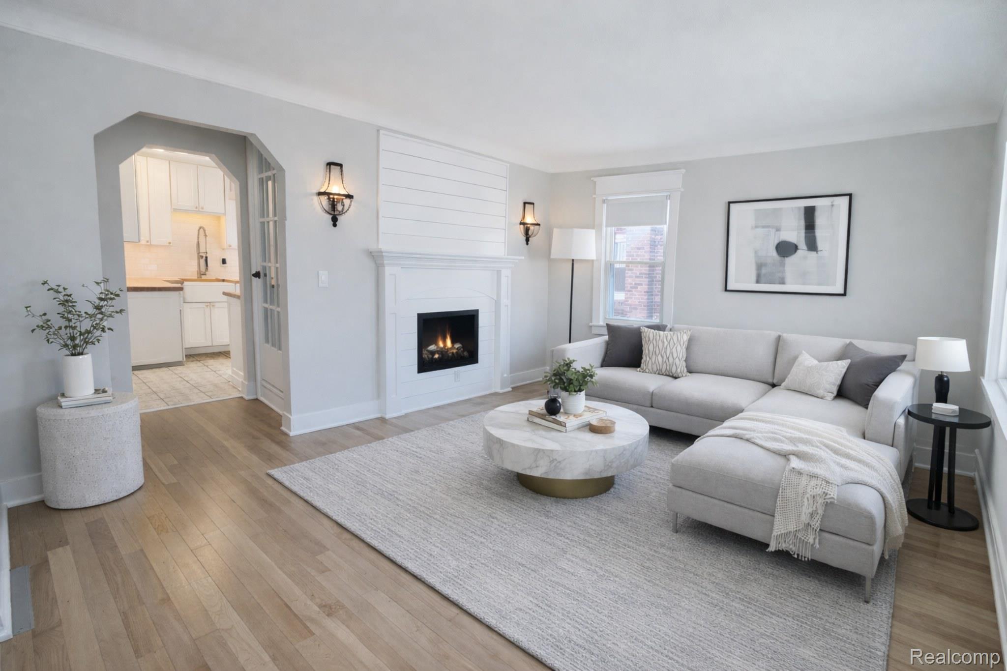 2918 N Altadena Avenue