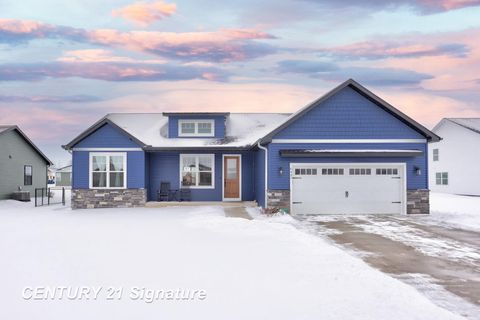 8442 Oakhill Drive Tittabawassee Township MI 48623