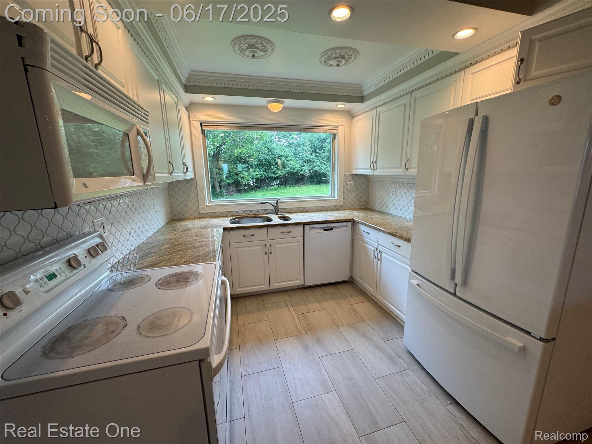 3340 CHICKERING LANE