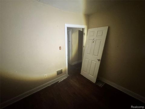 Tiny photo for 14802 Liberal Street, Detroit City, MI 48205 (MLS # 20251053483)