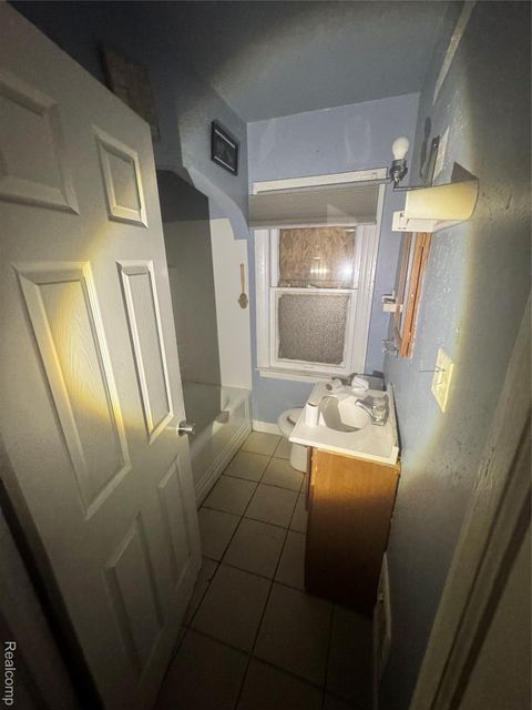 Tiny photo for 14802 Liberal Street, Detroit City, MI 48205 (MLS # 20251053483)