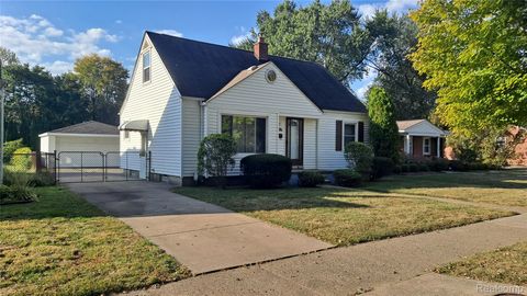 Photo of 940 Coolidge Avenue, Clawson City, MI 48017 (MLS # 20251043049)