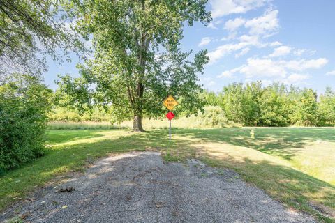 Kenora Drive Kochville Township MI 48604