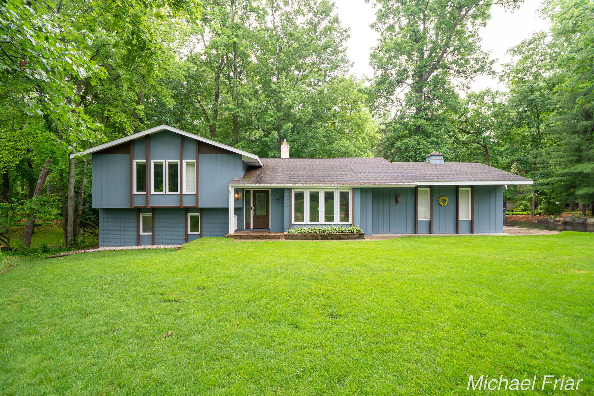 2700 Shadowbrook Drive SE