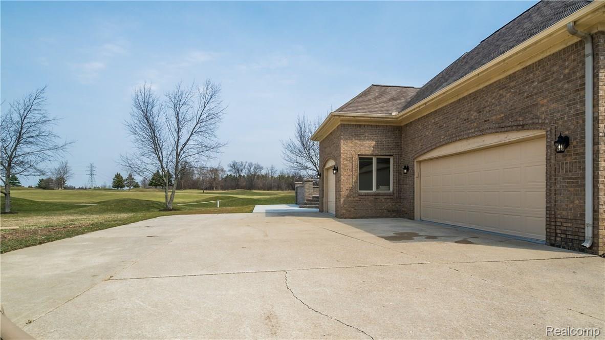748 Eltham Court