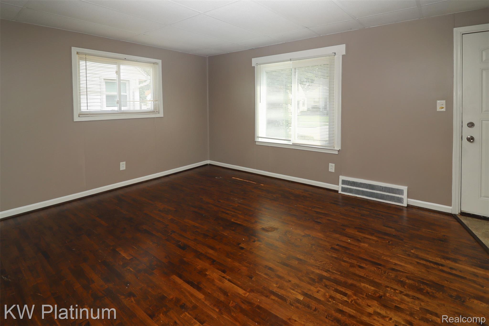 26039 Pattow Street