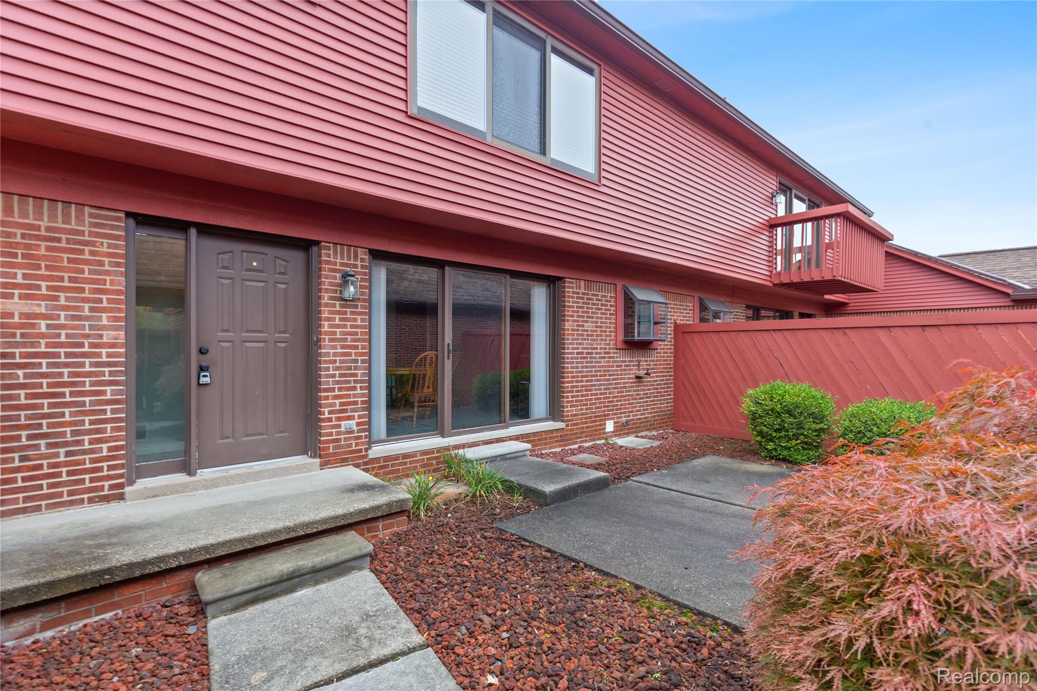 42216 Lochmoor Street