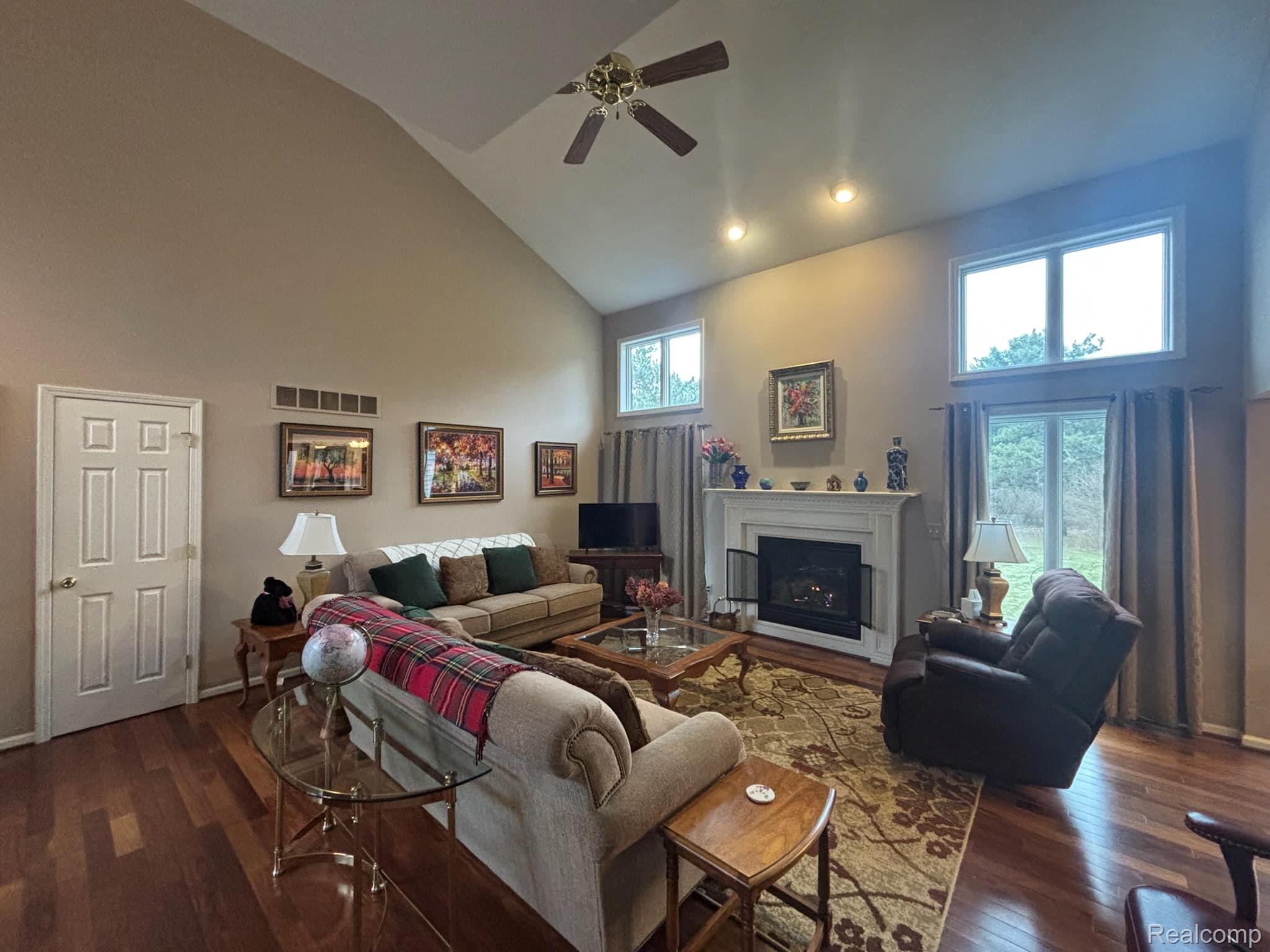 7211 Hewitt Road