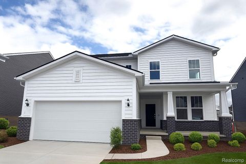 848 KUSS Drive Saline City MI 48176