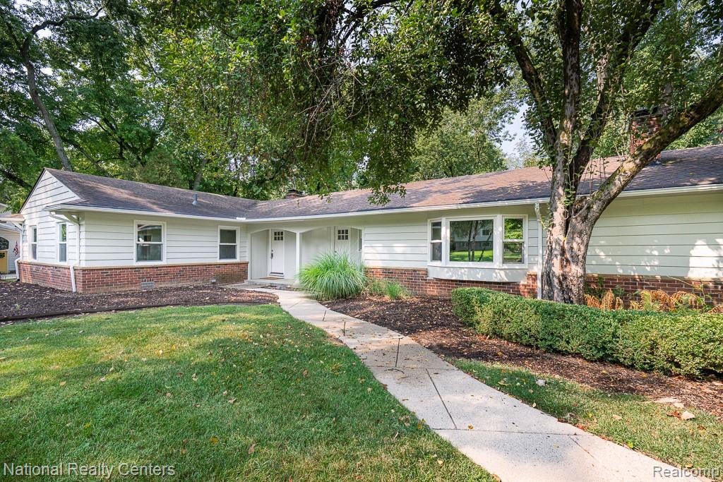 144 W Maryknoll Road