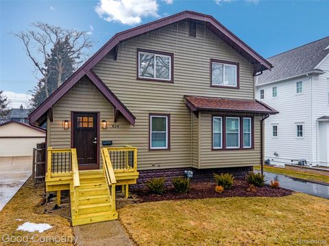 824 Florence Avenue Royal Oak Charter Township MI 48067