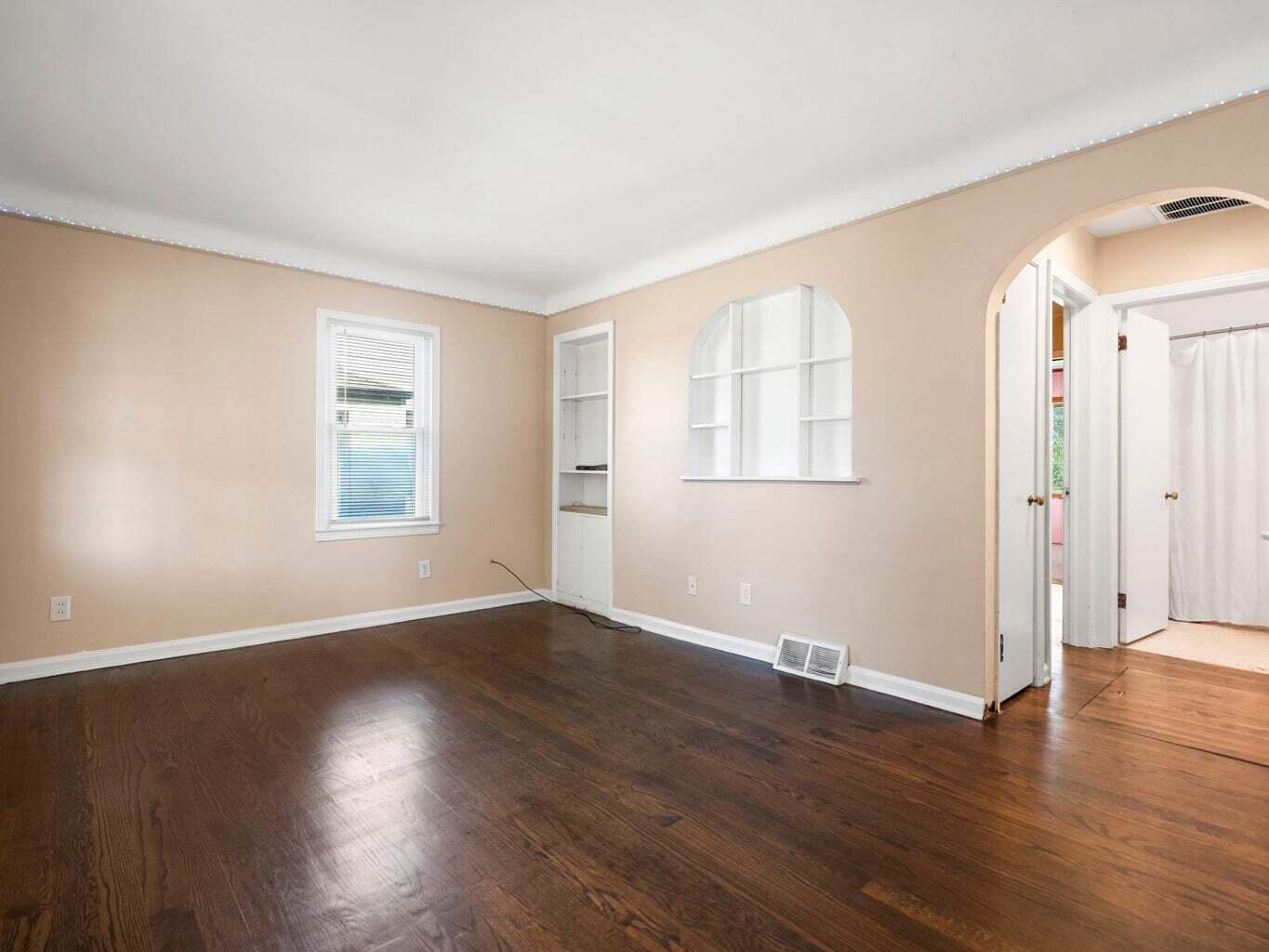 25616 Hoffmeyer Street