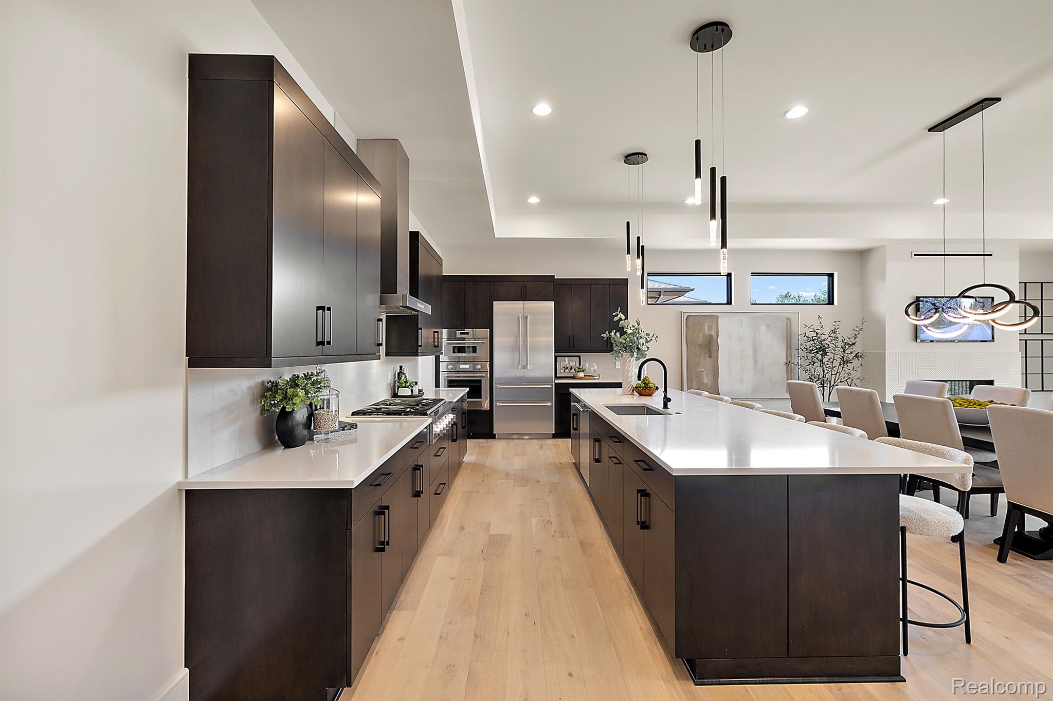49351 VILLA Drive