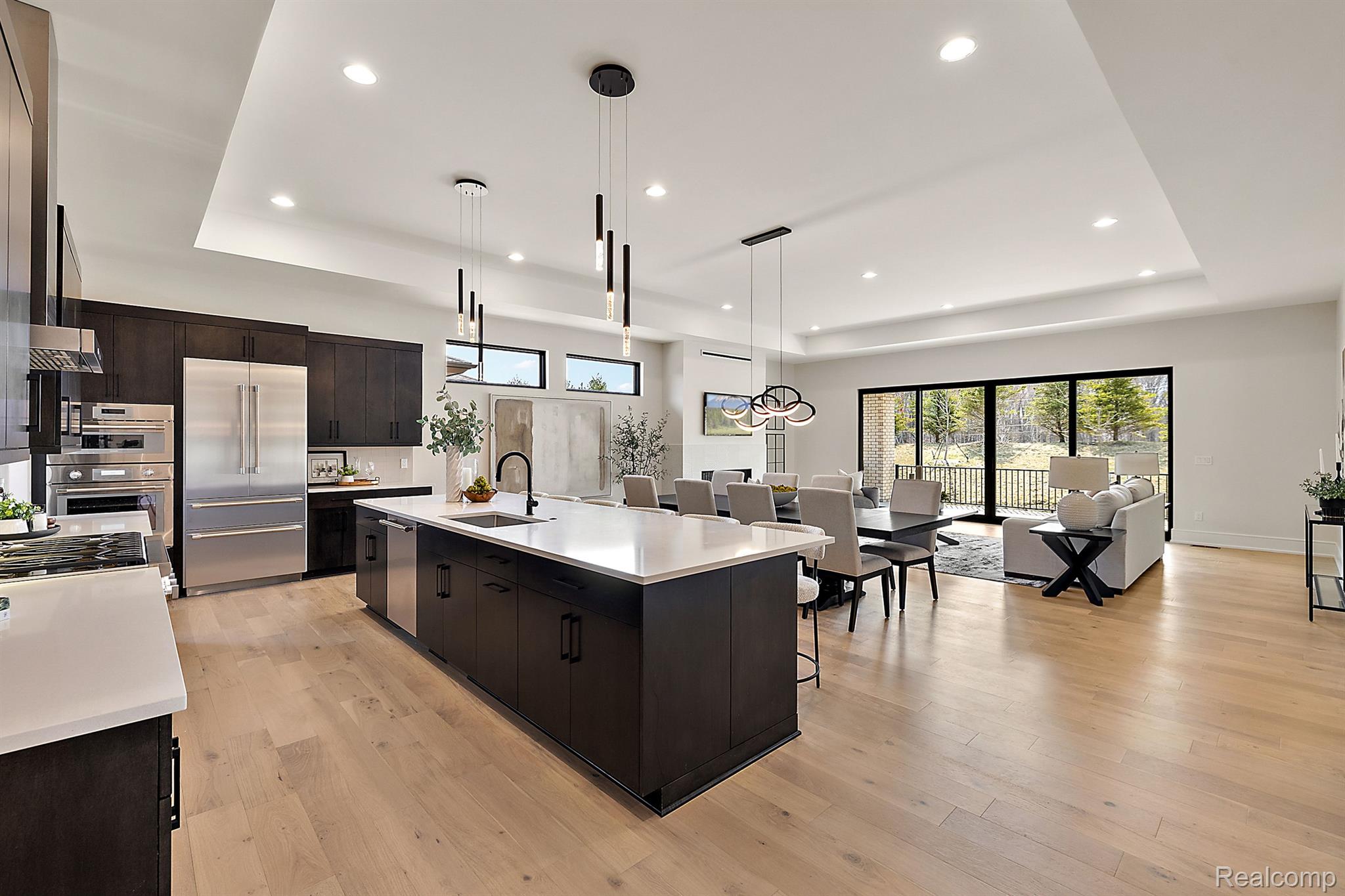 49351 VILLA Drive