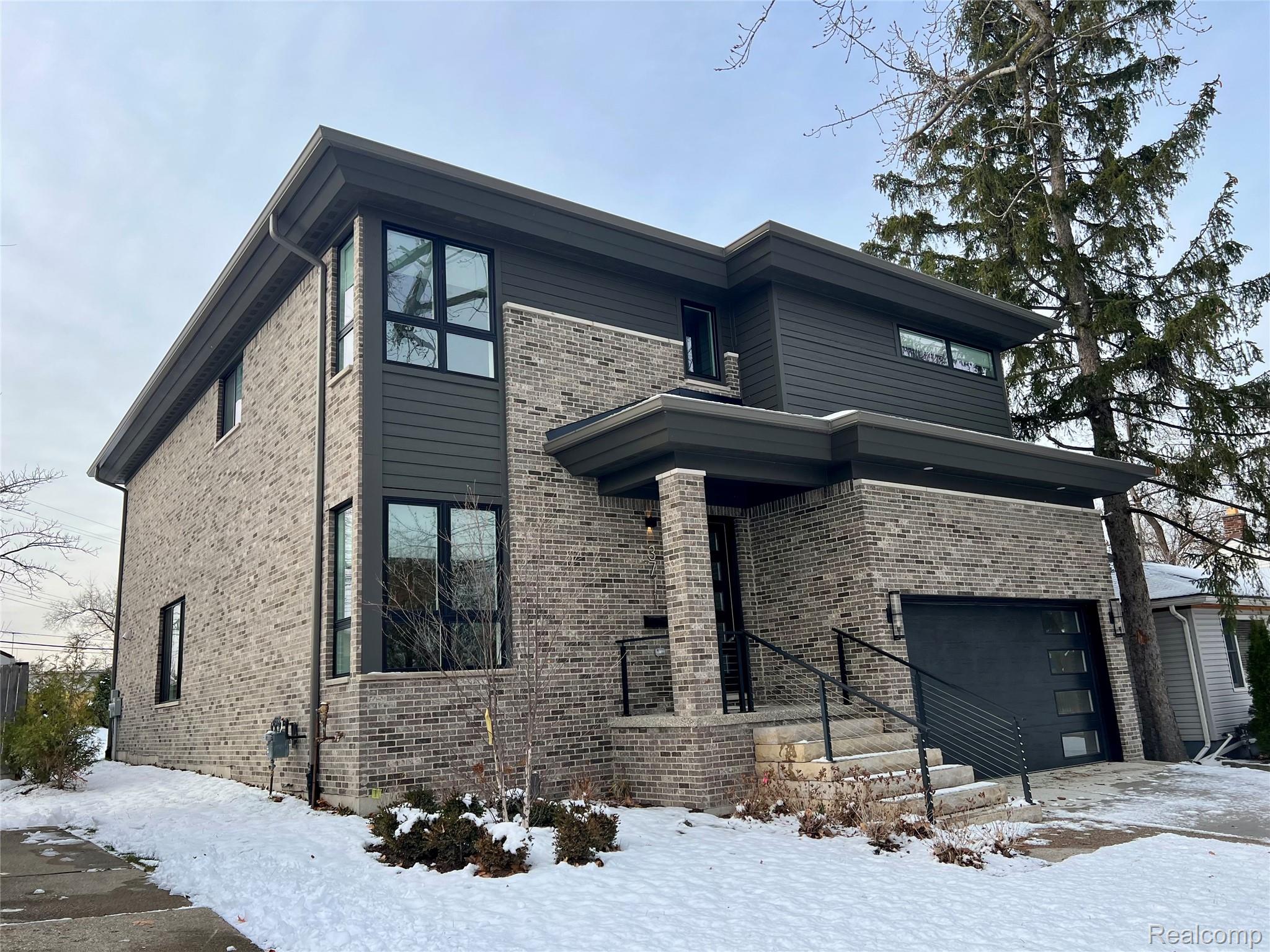 3711 Hampton Boulevard