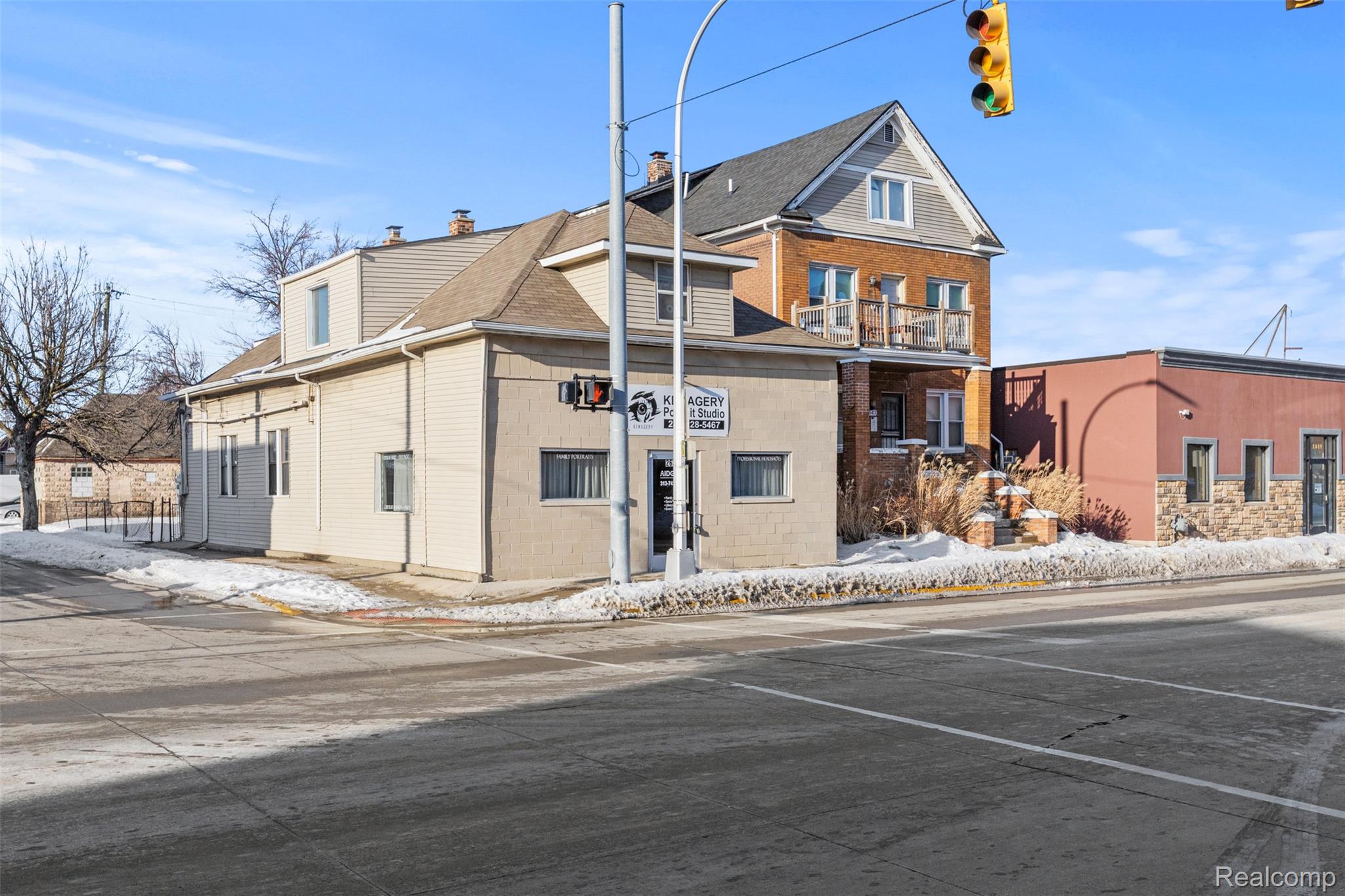 2635 Caniff Street