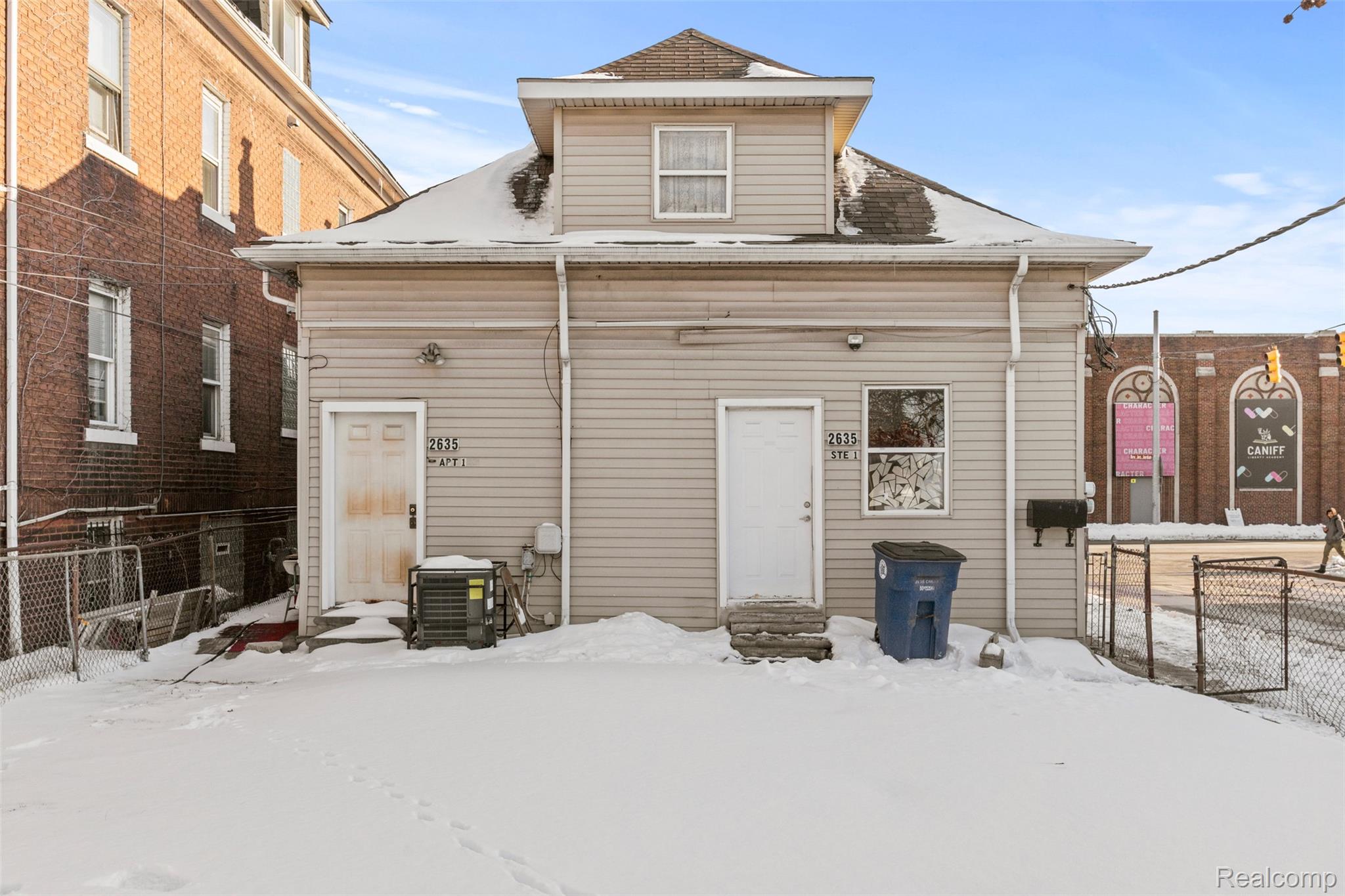 2635 Caniff Street
