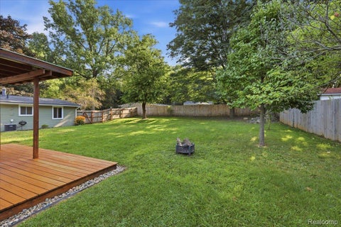 Tiny photo for 9239 Villa Crest Drive, Springfield Charter Township, MI 48346 (MLS # 20261066789)