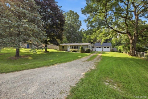 Tiny photo for 9239 Villa Crest Drive, Springfield Charter Township, MI 48346 (MLS # 20261066789)