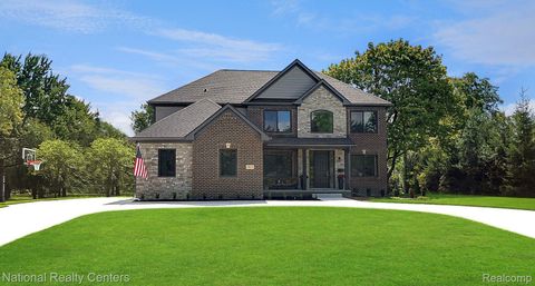 7118 Oak Ridge Court Independence Charter Township MI 48348