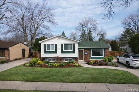 Photo for 15777 Harrison