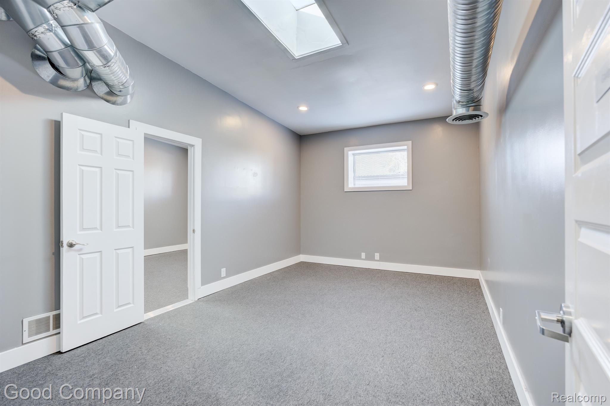 628 E PARENT Avenue 301
