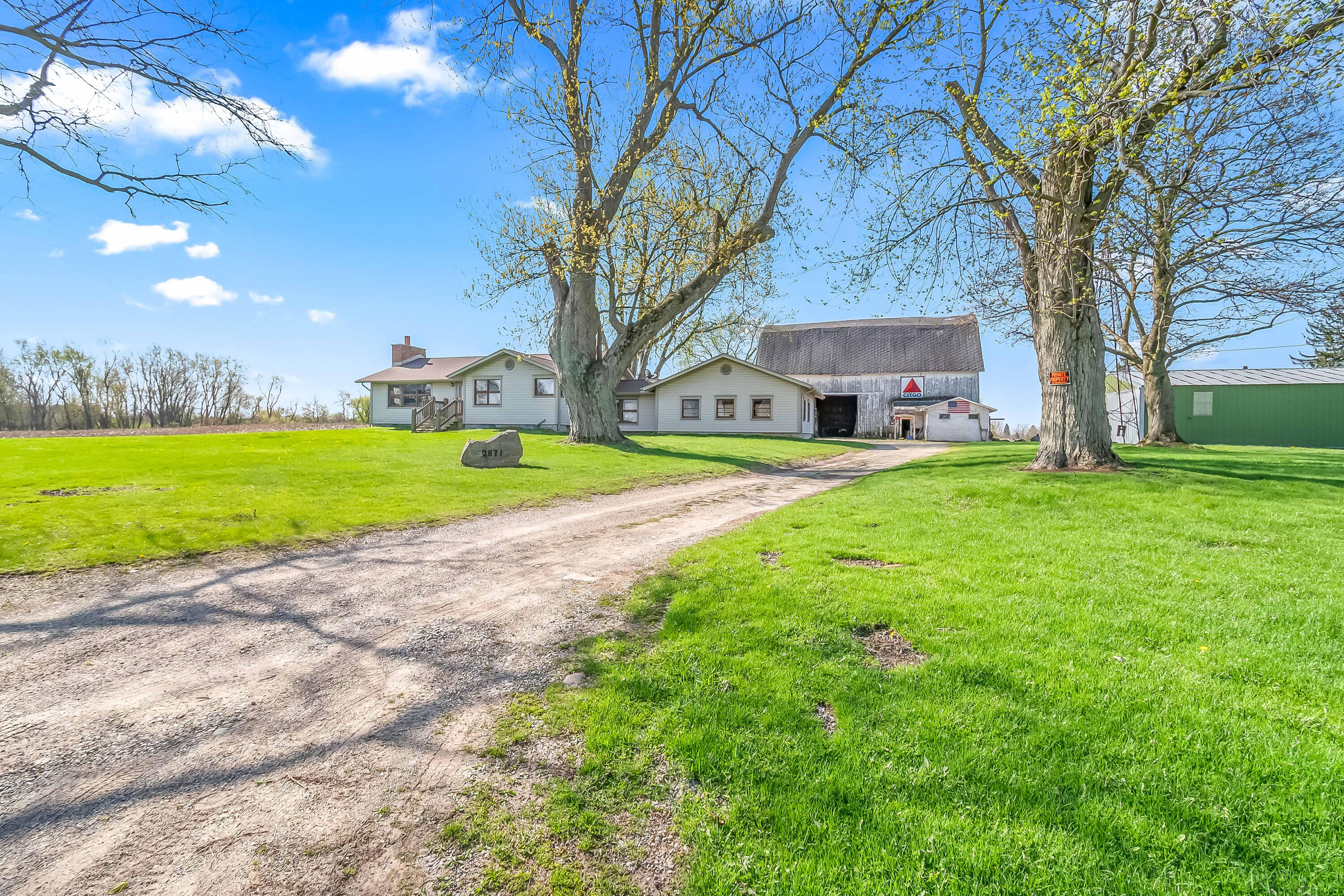 2871 W Bacon Road