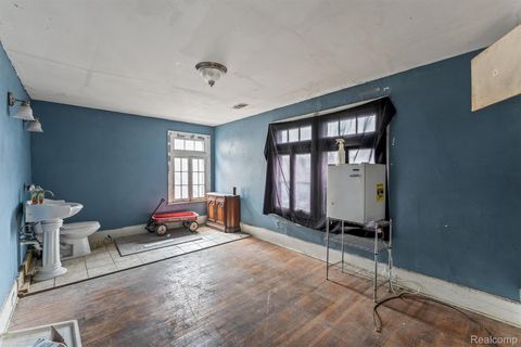 Tiny photo for 880 Algonquin Street, Detroit City, MI 48215 (MLS # 20261010204)