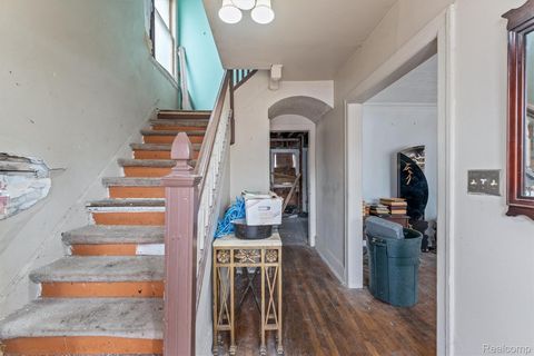 Tiny photo for 880 Algonquin Street, Detroit City, MI 48215 (MLS # 20261010204)