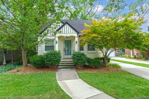Photo of 10017 Hart Avenue, Huntington Woods City, MI 48070 (MLS # 20261064905)