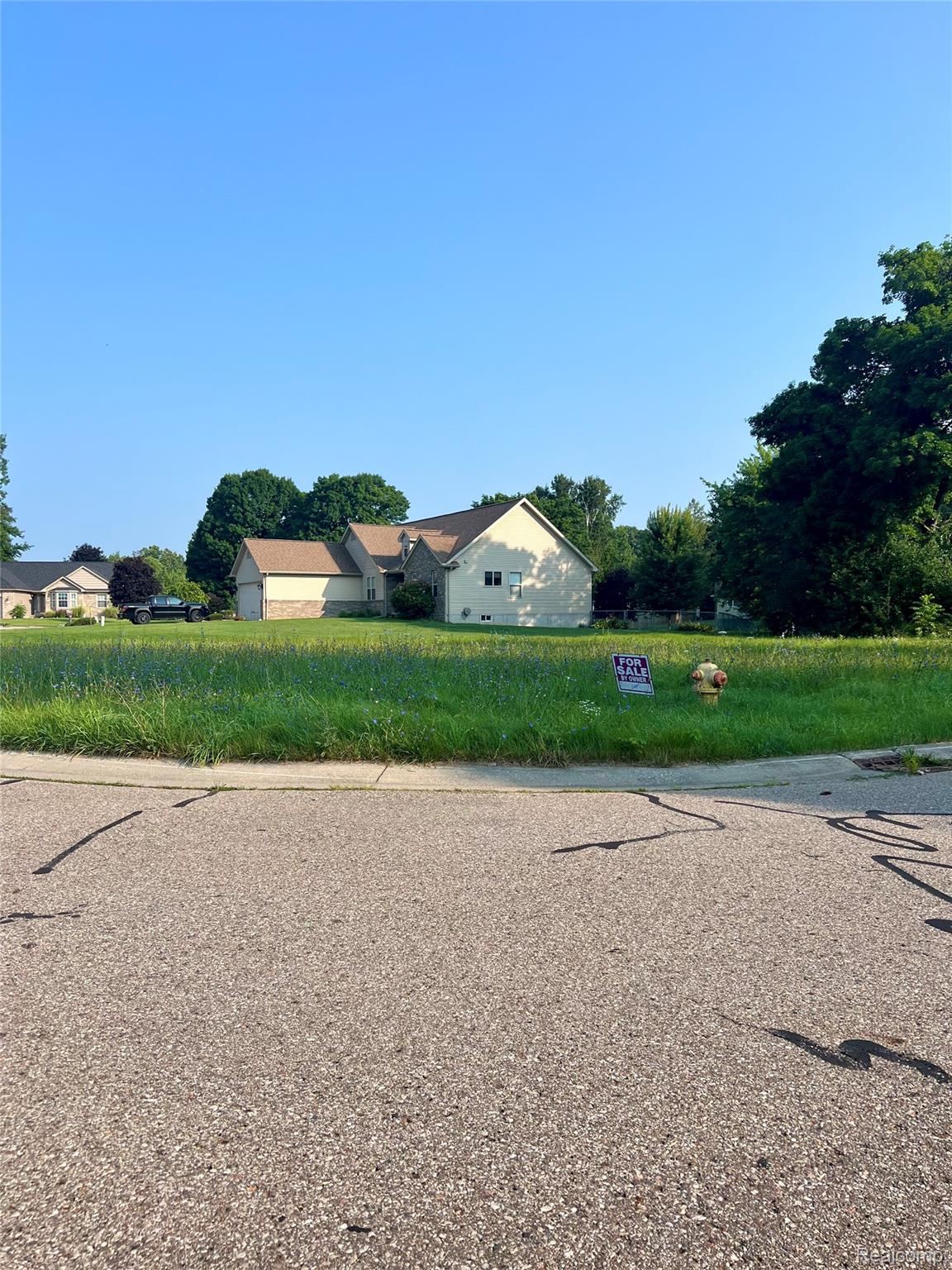 1 Whisper Ridge Court