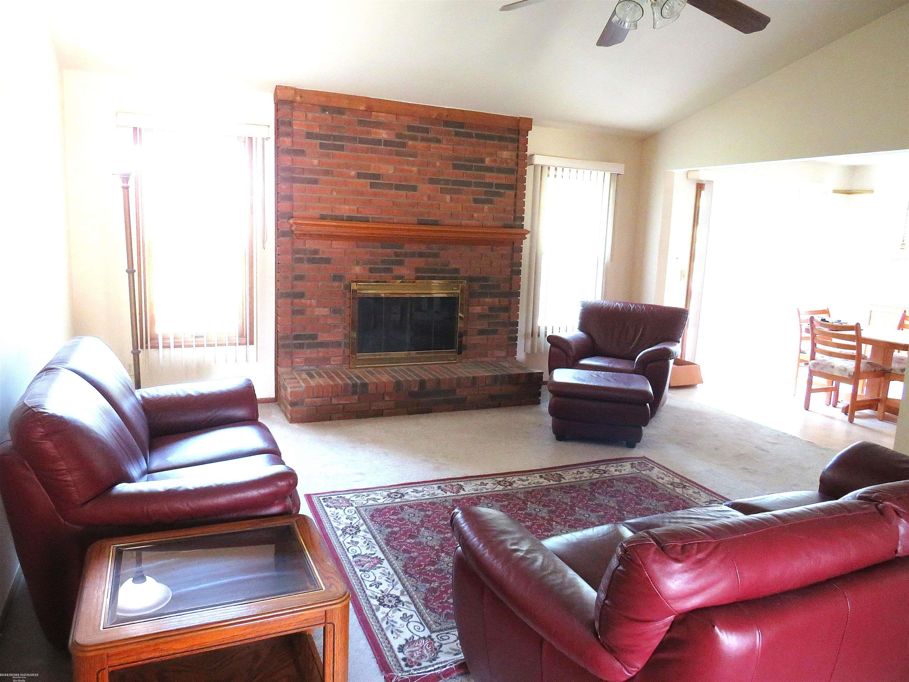 Warren City, Michigan 48092, United States, 3 Bedrooms Bedrooms, ,2 BathroomsBathrooms,Residential,Pending,148685