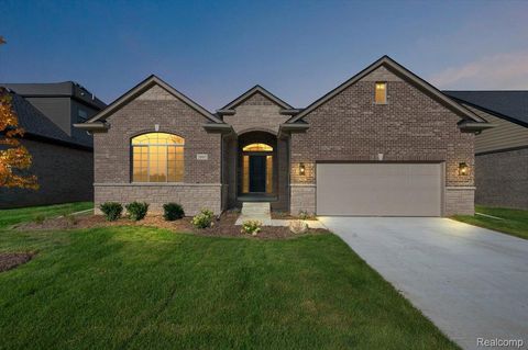 Photo of 56667 Via Bellano #32, Macomb Township, MI 48042 (MLS # 20261014366)