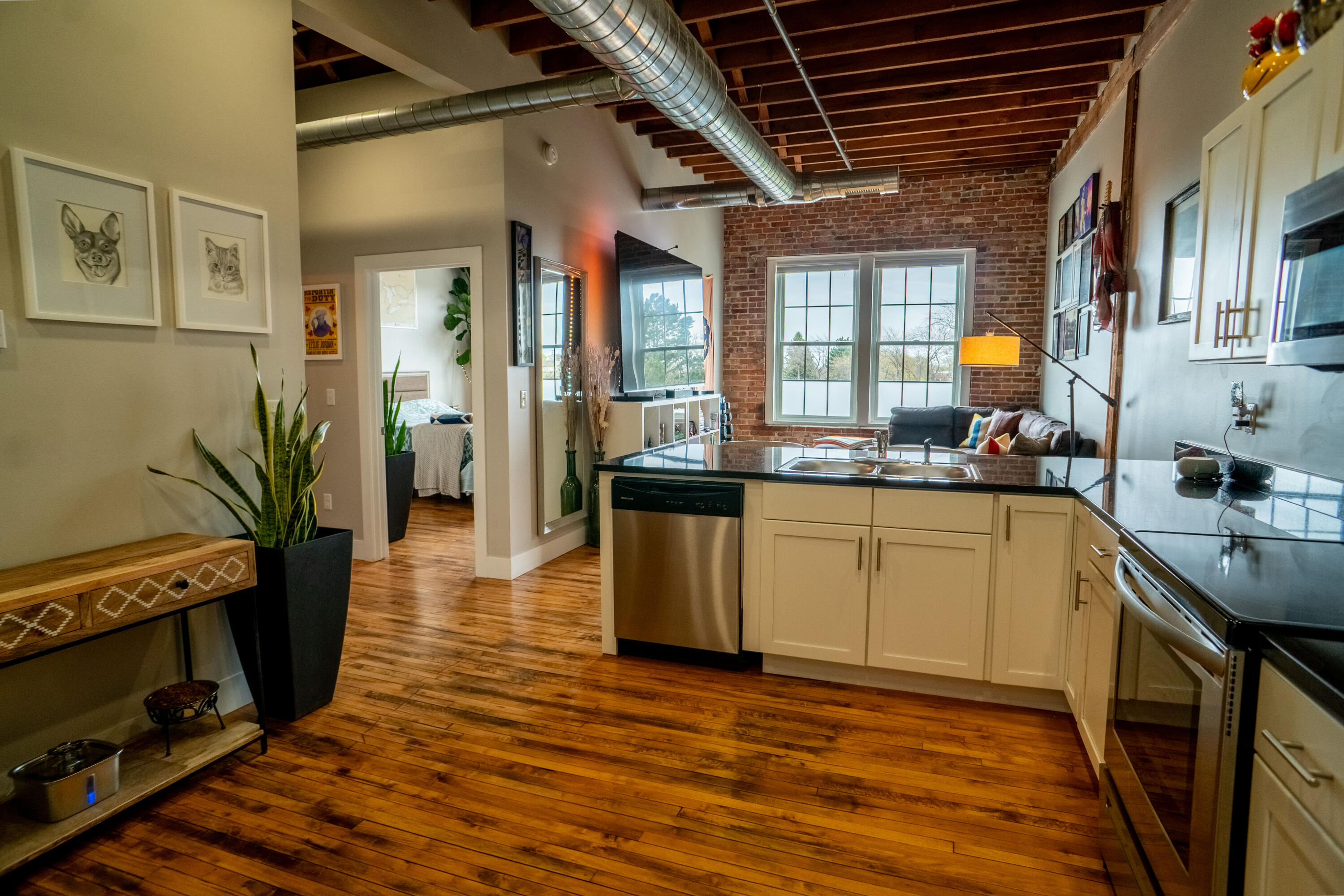 86 Washington Street 351