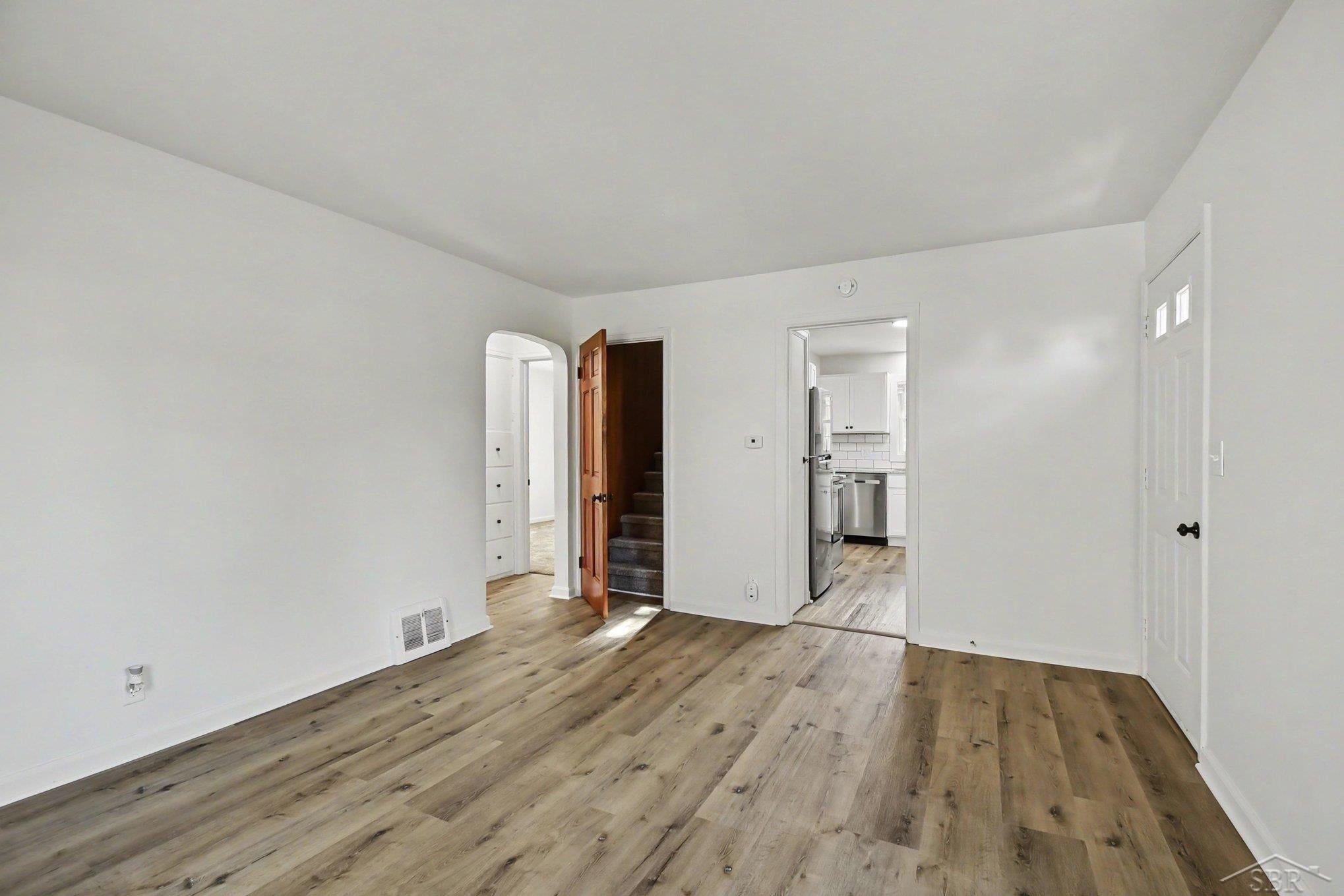 7 Southlawn Court