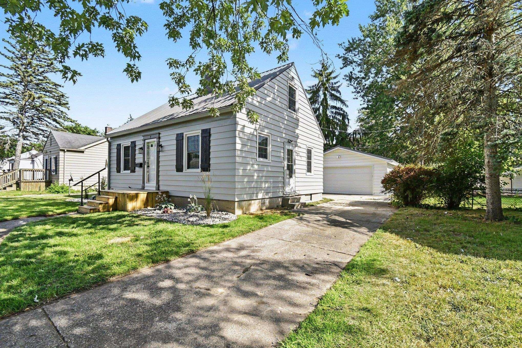 7 Southlawn Court