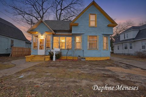 594 E Apple Avenue Muskegon City MI 49442