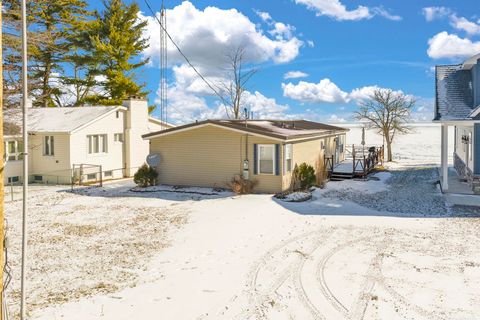 8723 Lakeshore Road Worth Township MI 48450