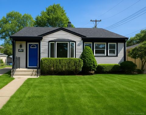 22997 Carolina Street St Clair Shores City MI 48080