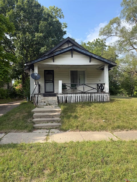 Photo for 353 E Van Wagoner Avenue
