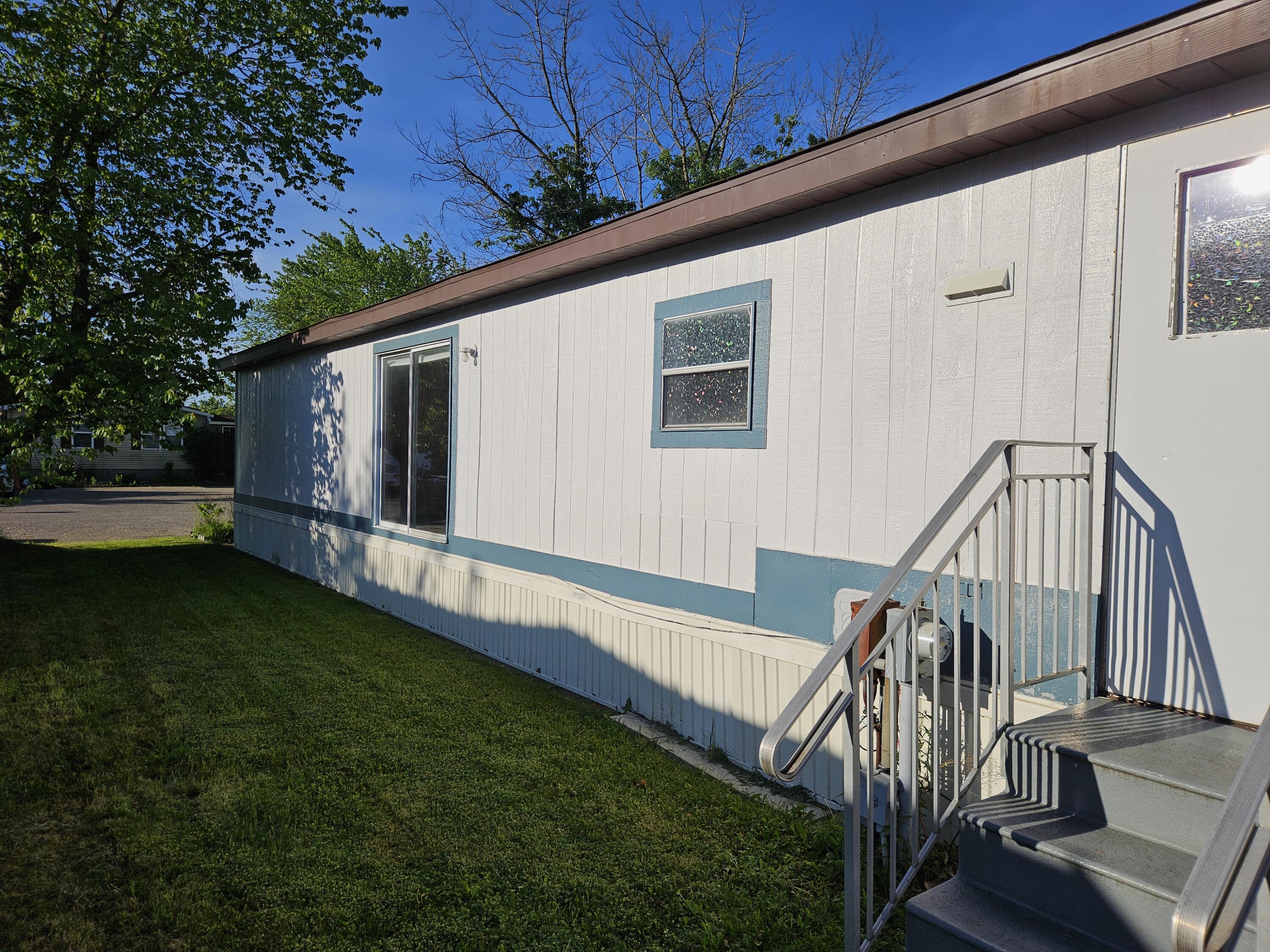 3421 Pullman Court SE