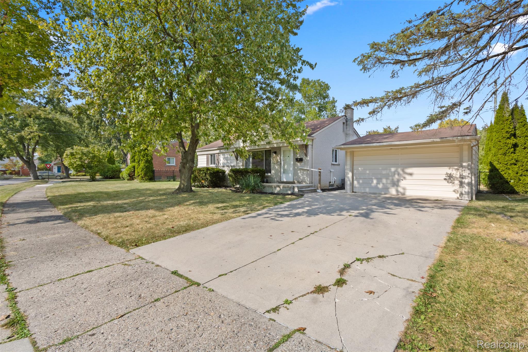 23870 Beacon Drive